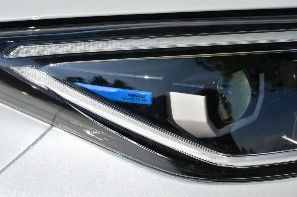 Endlich ist er da:                   Der NEUE Renault ZOE R135 Z.E.50 - Auto Hermann 4