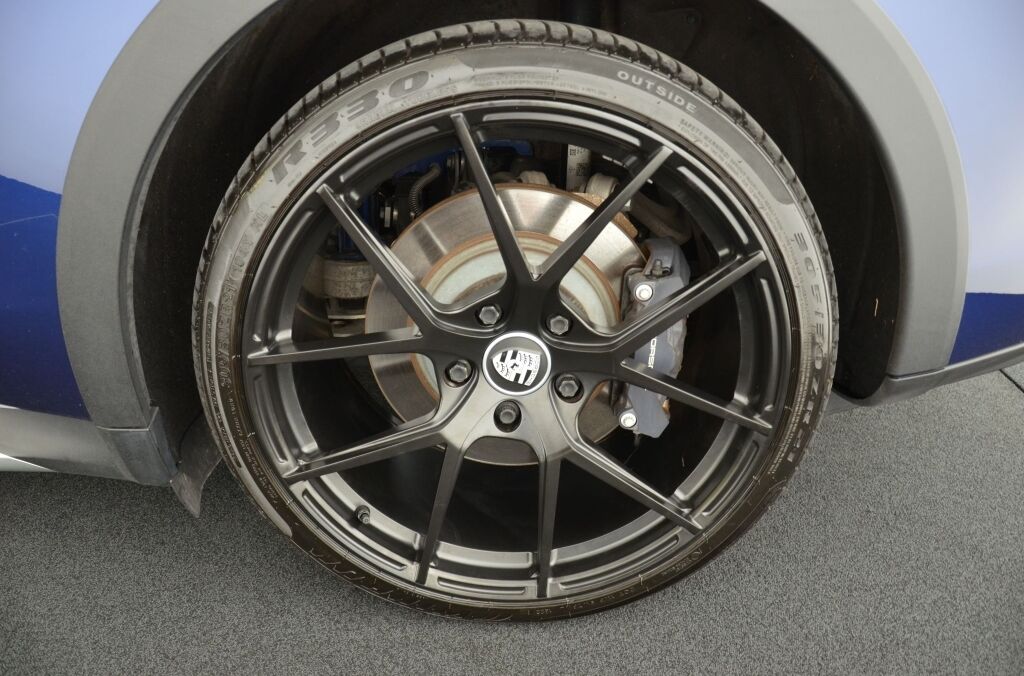 PORSCHE Taycan 4 Cross Turismo - Ebnat-Kappel