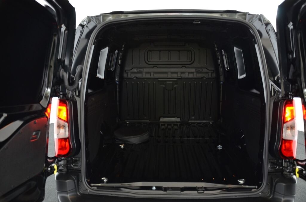 FIAT E-Doblo L2 50kWh 753kg PRO PLUS - Ebnat-Kappel