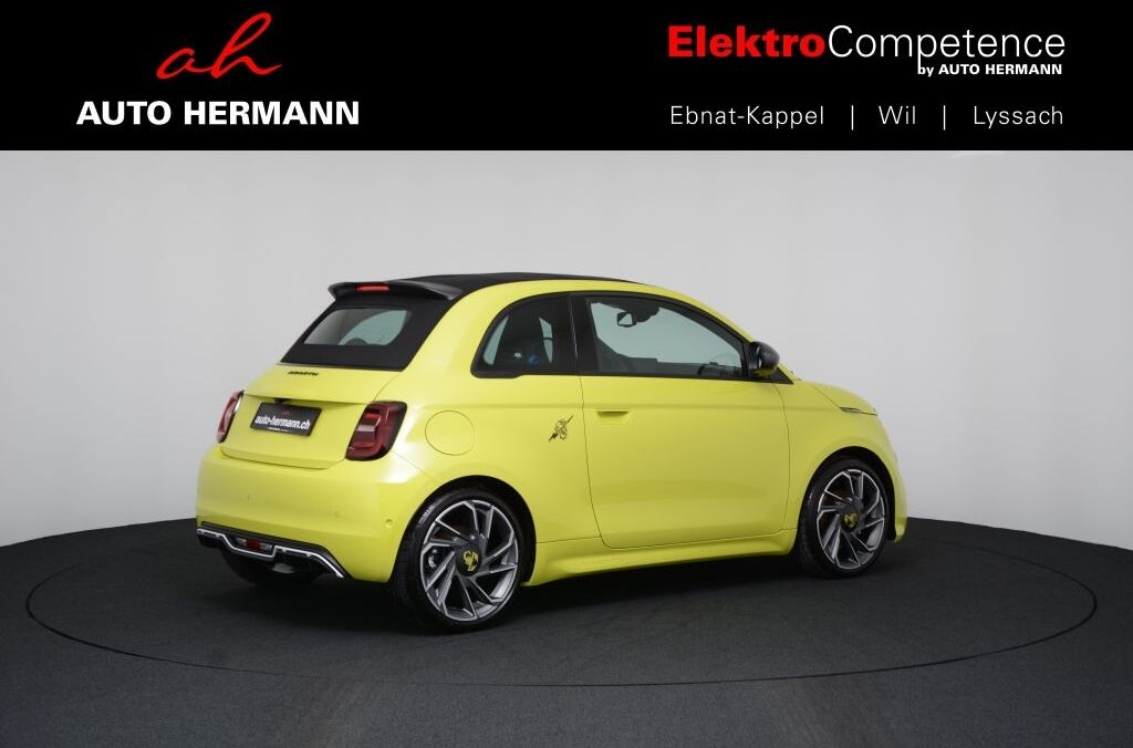 FIAT Abarth Cabrio 500e Scorpionissima - Ebnat-Kappel