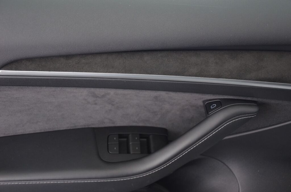 TESLA Model 3 Performance Dual AWD - Ebnat-Kappel