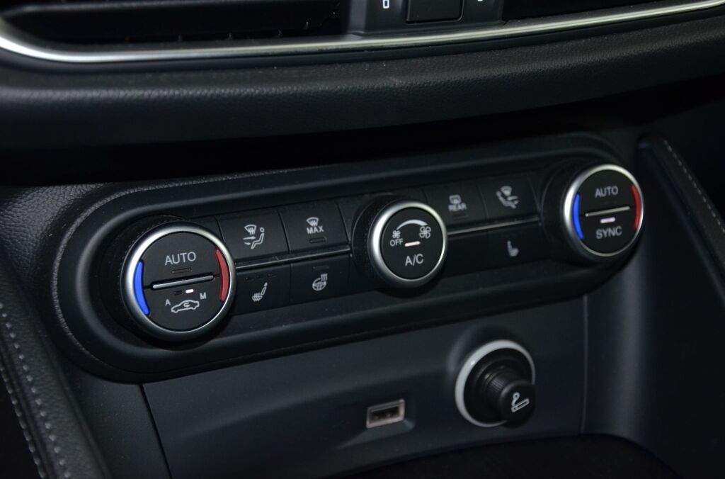 ALFA ROMEO Stelvio 2.2 JTDM Q4 *Facelift* - Ebnat-Kappel