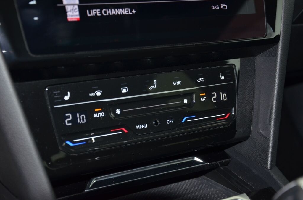 VW Arteon SB 2.0 TSI R-Line 4Motion DSG - Ebnat-Kappel