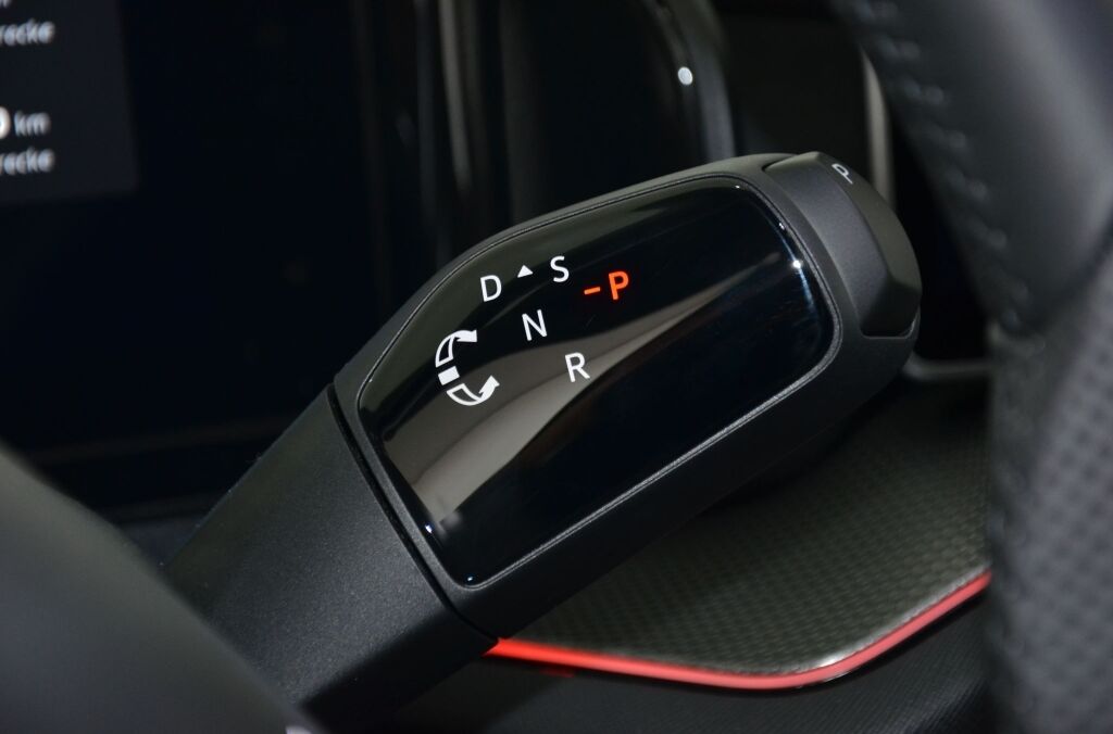 SKODA New Kodiaq 2.0 TDI Sportline 4×4 DSG 7-Plätzer - Ebnat-Kappel