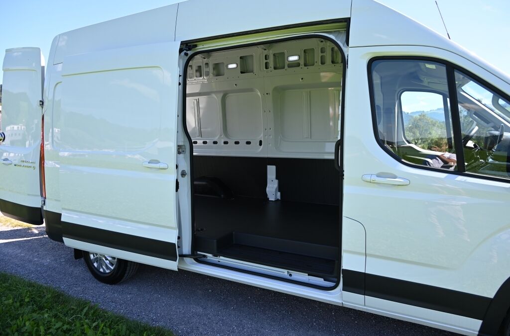 MAXUS eDeliver 9 L3H3 88.5kWh Luxury - Vorlauffahrzeuge