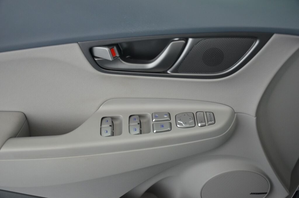HYUNDAI Kona EV Premium Plus 3-phasig - Ebnat-Kappel