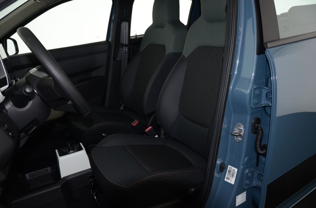 DACIA NEW Spring 27 kWh Extreme *CCS* - Vorlauffahrzeuge
