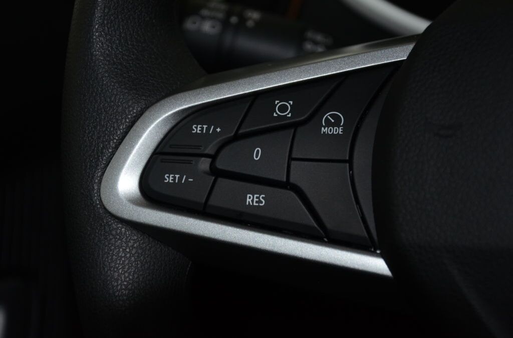 DACIA NEW Spring 27 kWh Extreme *CCS* - Vorlauffahrzeuge