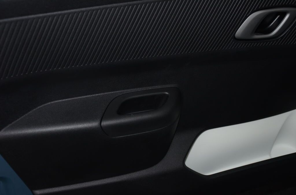 DACIA NEW Spring 27 kWh Extreme *CCS* - Vorlauffahrzeuge