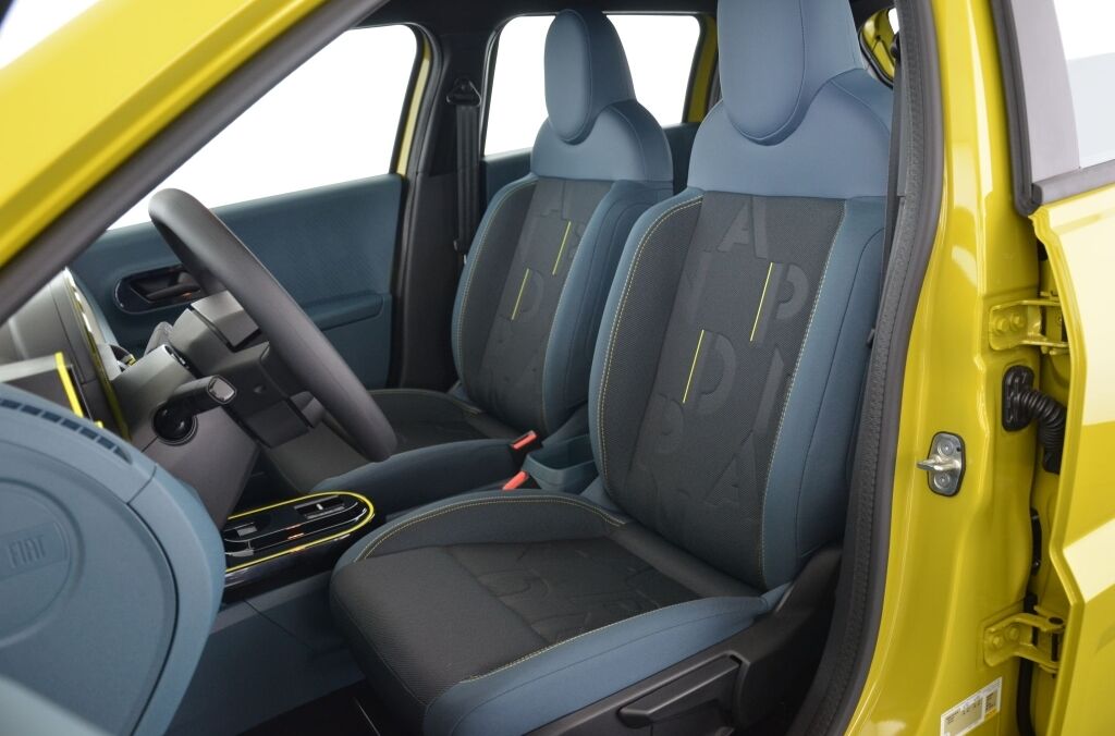 FIAT Grande Panda Elektro Red *CCS* - Ebnat-Kappel