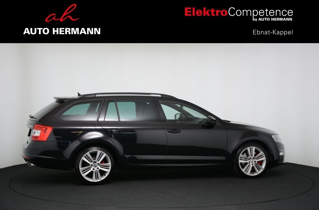 SKODA Octavia 2.0 TDI RS DSG - Ebnat-Kappel