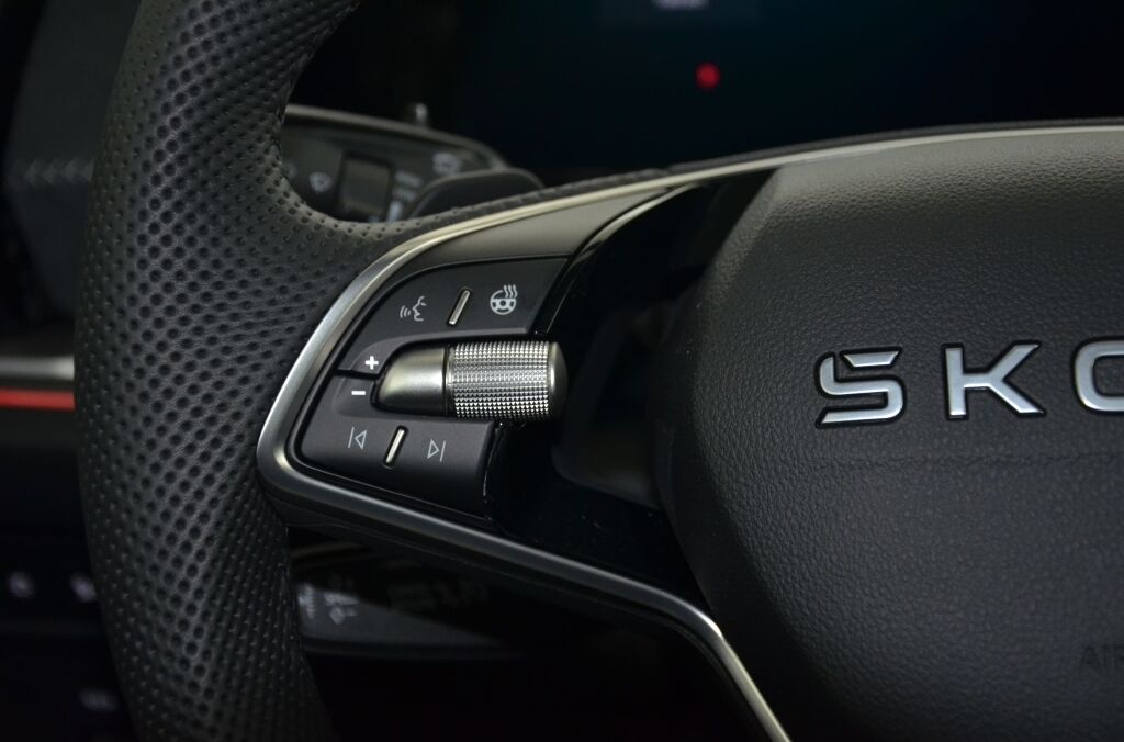 SKODA New Kodiaq 2.0 TDI Sportline 4×4 DSG 7-Plätzer - Ebnat-Kappel