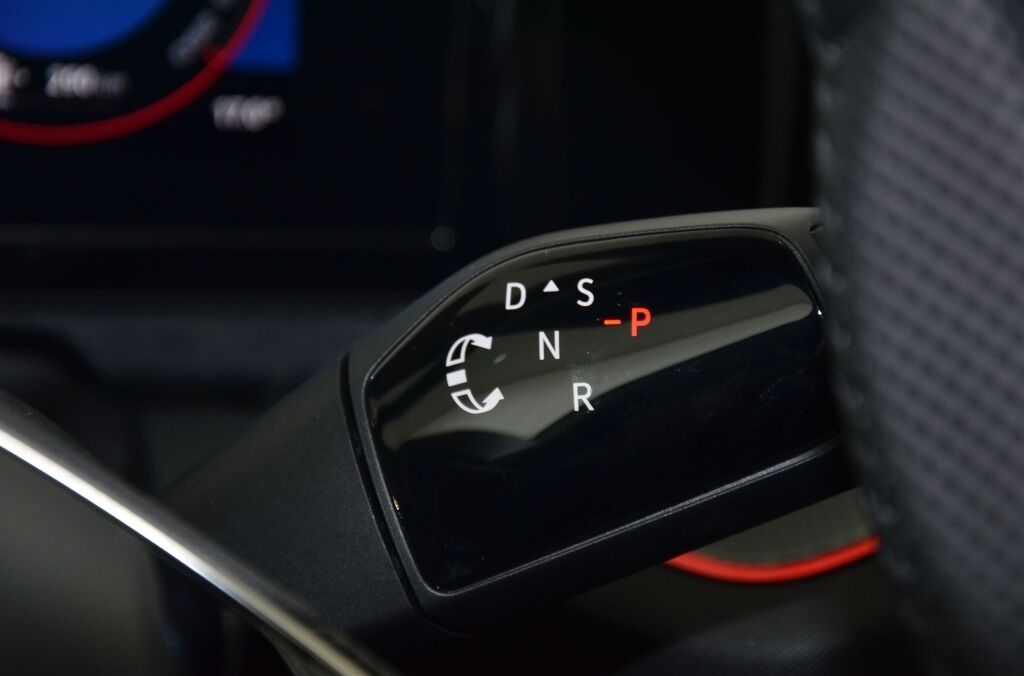 SKODA New Kodiaq 2.0 TDI Sportline 4×4 DSG 7-Plätzer - Ebnat-Kappel