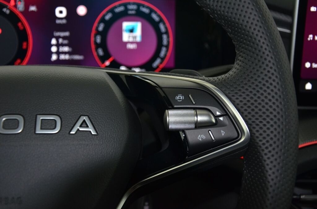 SKODA New Kodiaq 2.0 TDI Sportline 4×4 DSG 7-Plätzer - Ebnat-Kappel