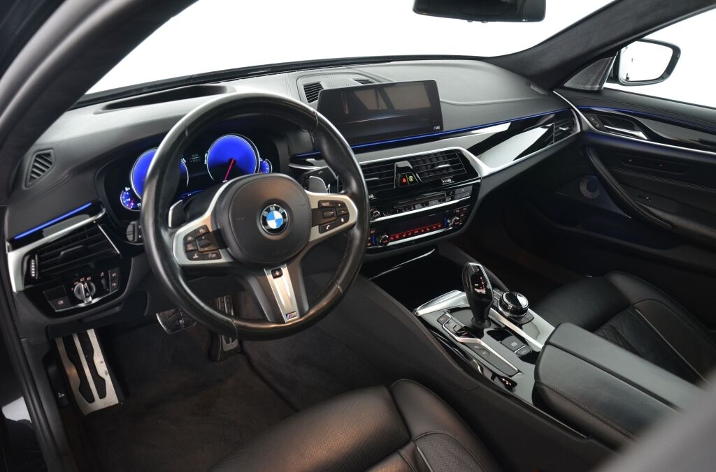 BMW M550i xDrive Steptronic - Ebnat-Kappel