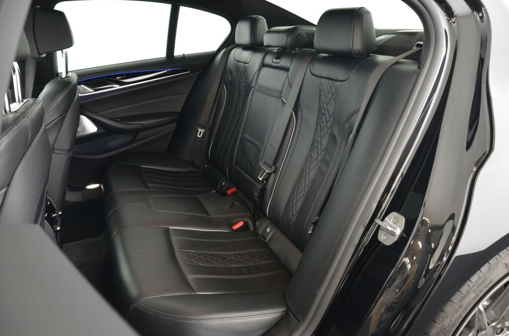 BMW M550i xDrive Steptronic - Ebnat-Kappel