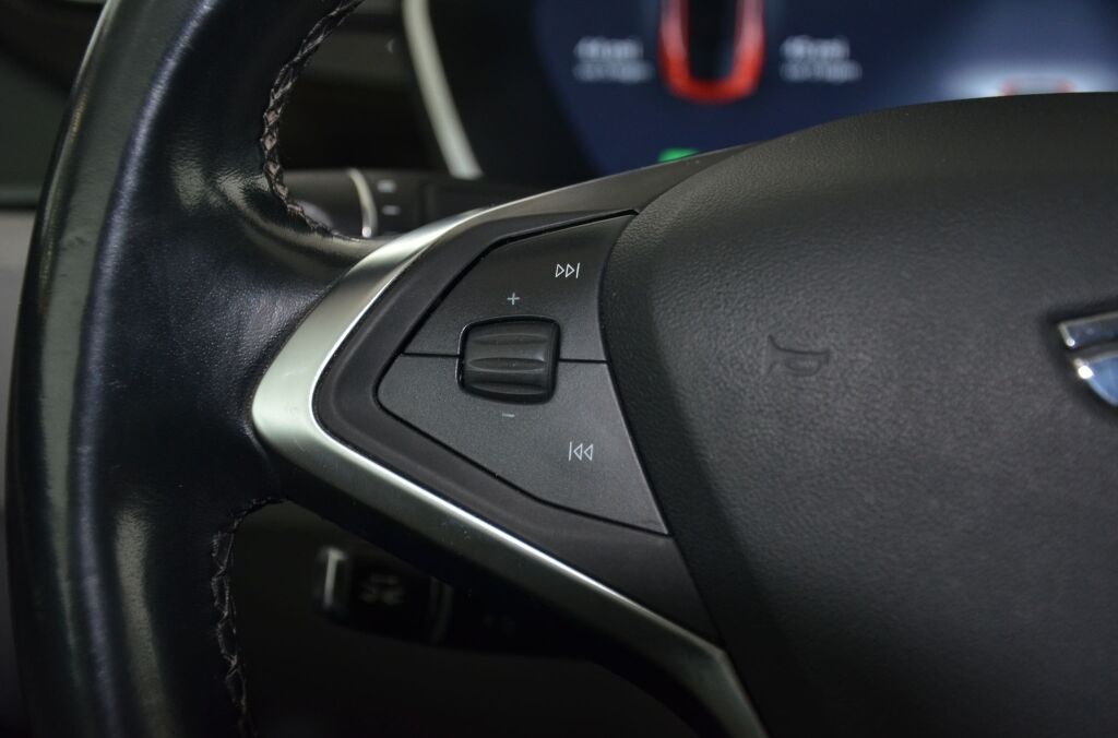 TESLA Model S 85 Performance *Free Supercharger* - Ebnat-Kappel