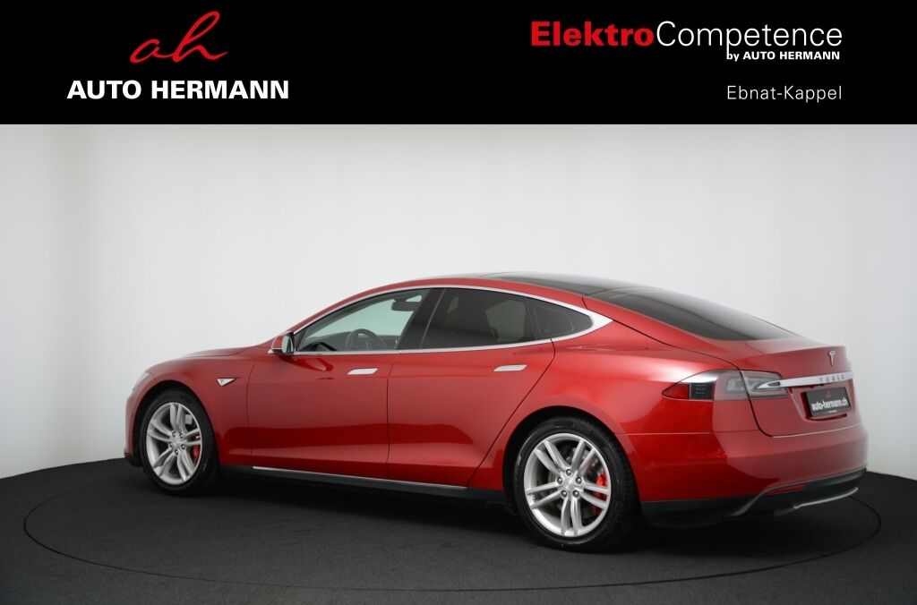 TESLA Model S 85 Performance *Free Supercharger* - Ebnat-Kappel