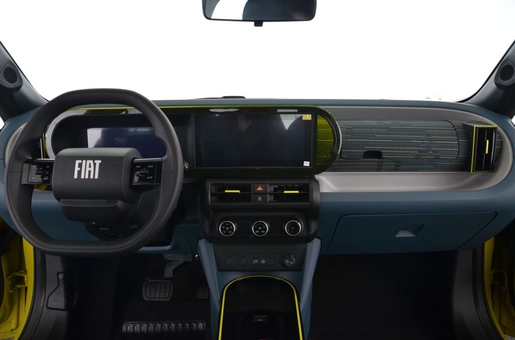 FIAT Grande Panda Elektro Red *CCS* - Ebnat-Kappel