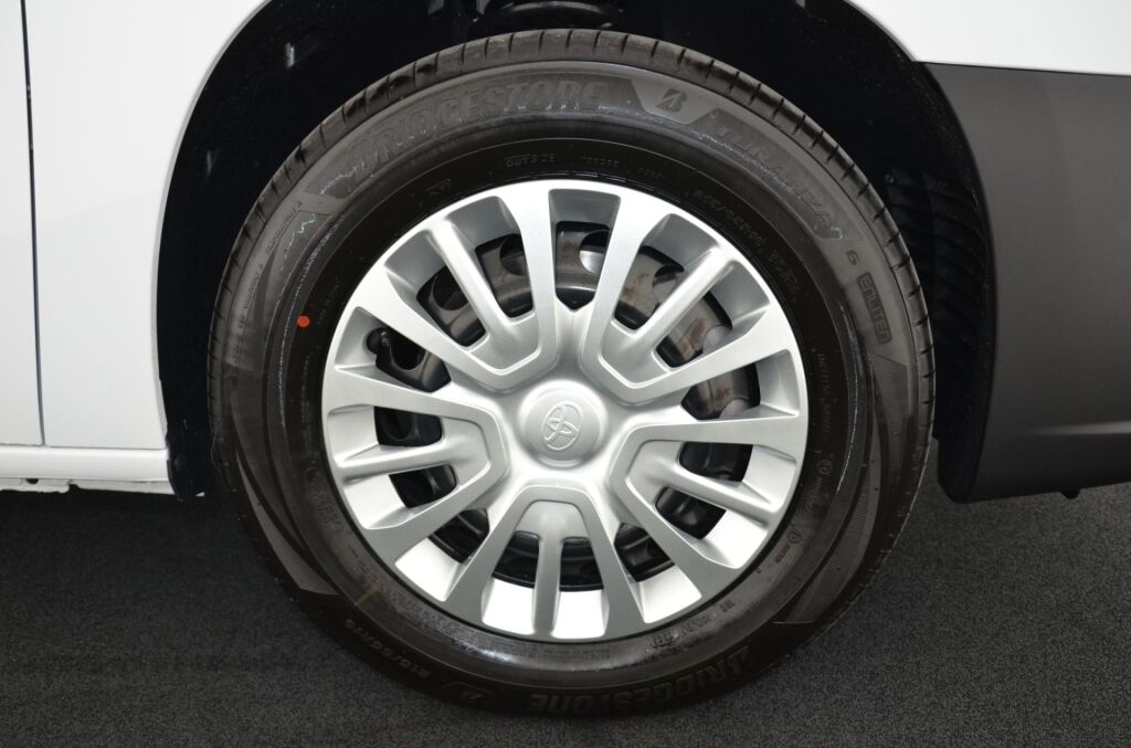 TOYOTA Proace City Van EV Advanced Long L2 - Ebnat-Kappel