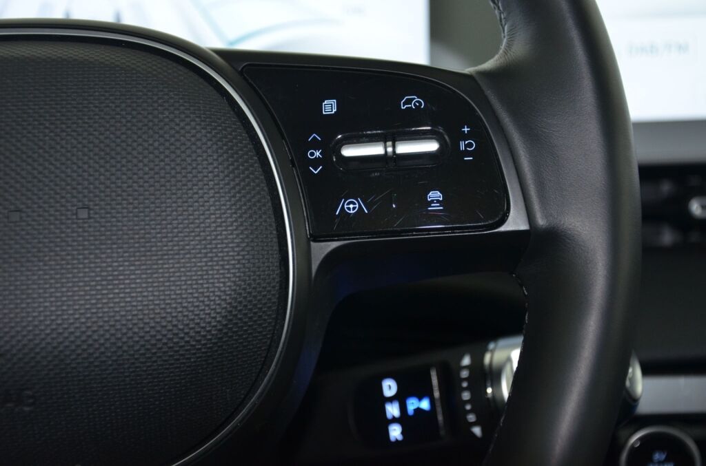 HYUNDAI Ioniq 5 77,4kWh 4WD UNIQ *Panoramadach* - Ebnat-Kappel