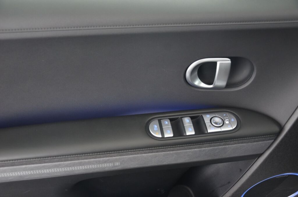 HYUNDAI Ioniq 5 77,4kWh 4WD UNIQ *Panoramadach* - Ebnat-Kappel