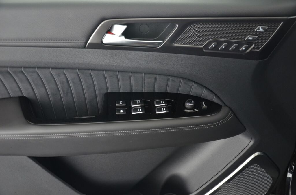 KGM / SSANG YONG Rexton 2.2 Sapphire 4WD - Ebnat-Kappel