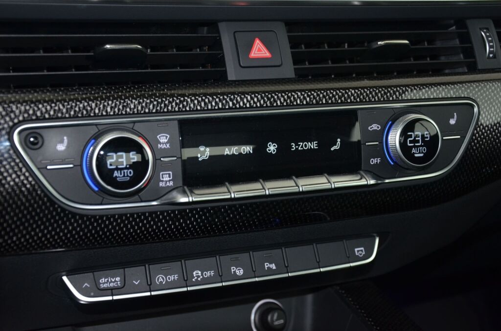 AUDI S5 Cabrio 3.0 TFSI Quattro - Ebnat-Kappel