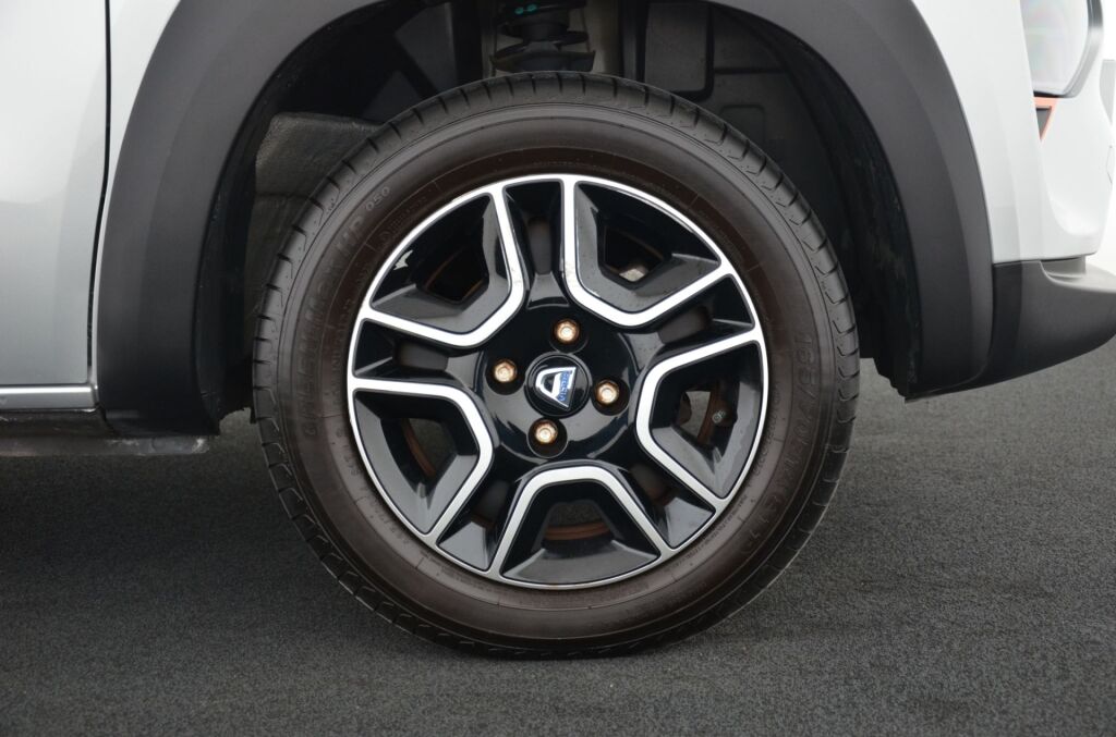 DACIA Spring Comfort PLUS Look Paket *CCS* - Ebnat-Kappel