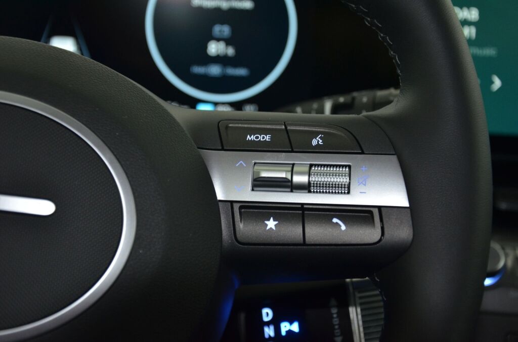 HYUNDAI Kona EV 65.4 kWh Premium *360°* - Ebnat-Kappel