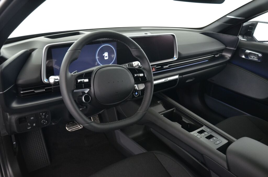 HYUNDAI Ioniq 6 Black Edition 4WD *Glasdach* - Ebnat-Kappel