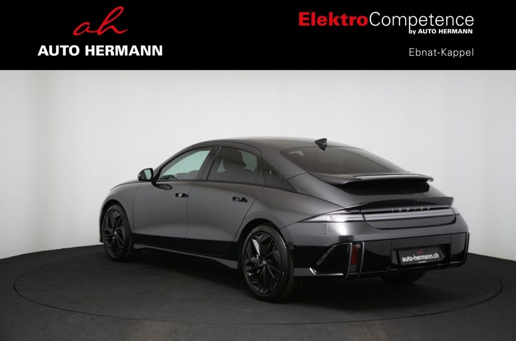 HYUNDAI Ioniq 6 Black Edition 4WD *Glasdach* - Ebnat-Kappel